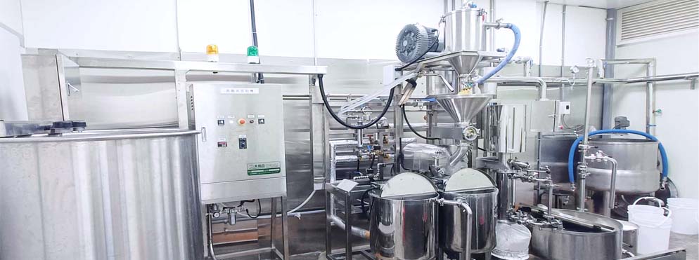 大地興 SHOKUNIN ONE 自動豆漿機採用食品級不鏽鋼打造,確保生產過程的衛生安全